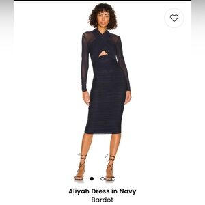 Aliyah Dress in Navy size Medium. NWT